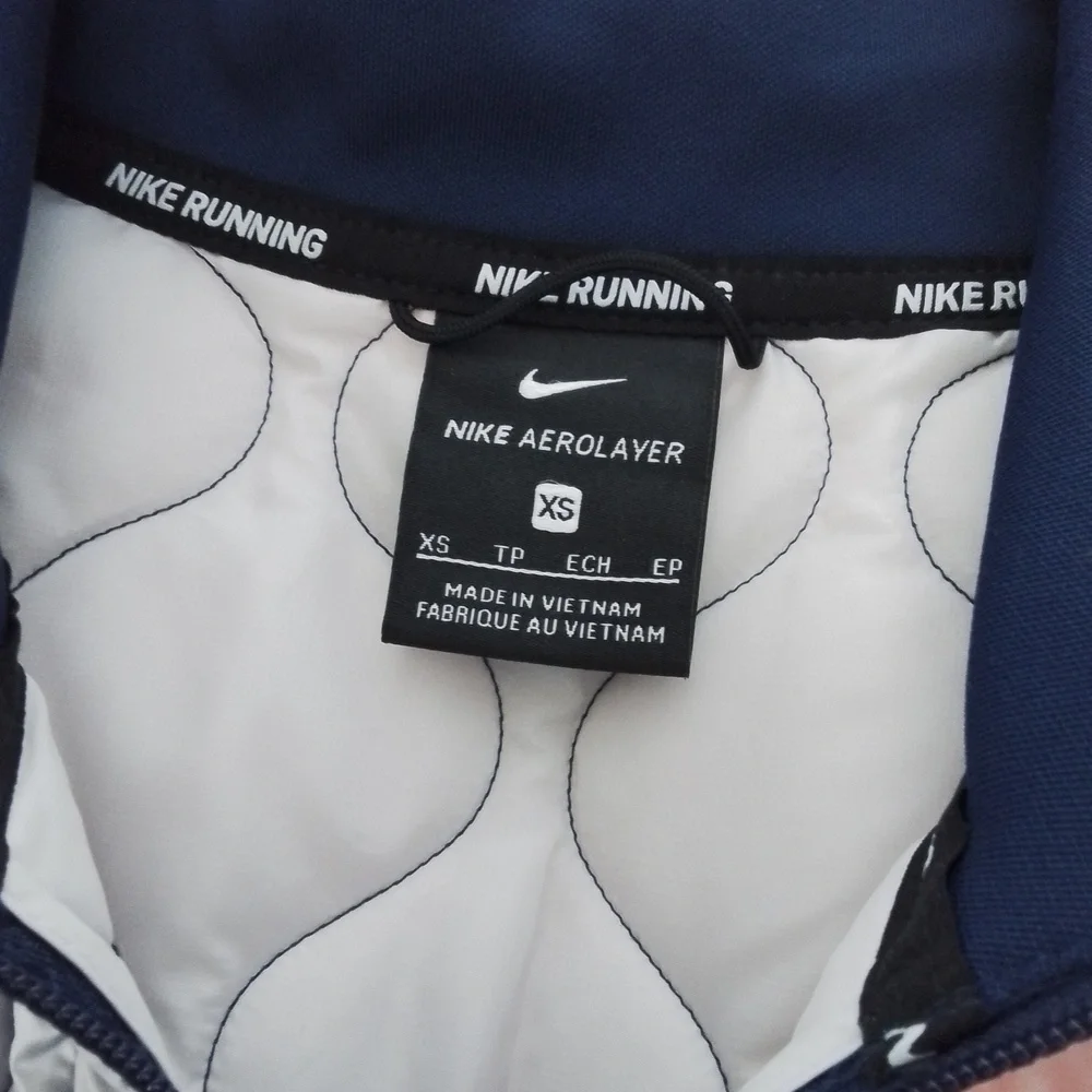 Nike Running AeroLayer Quilted Vest Jacket Size XS Pink Gray Blue color block